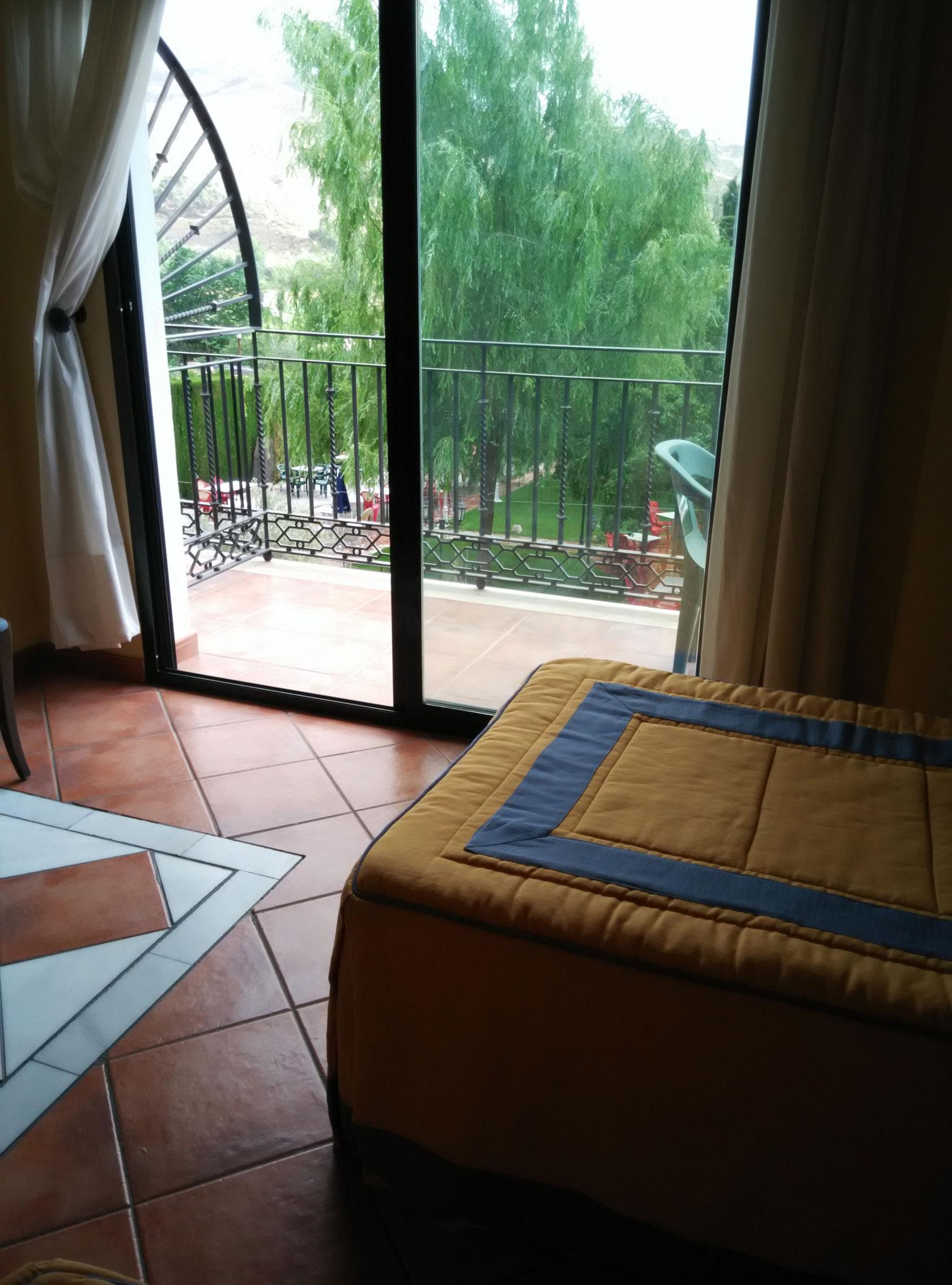 Hotel Calderon เซเนส เด ลาเบกา ภายนอก รูปภาพ