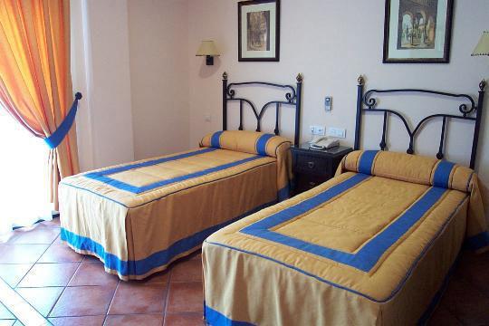Hotel Calderon เซเนส เด ลาเบกา ห้อง รูปภาพ